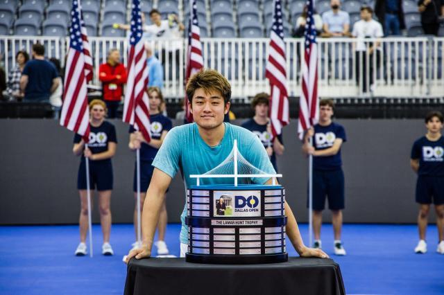 听吴易昺采访，看一个人如何同时保持谦逊与自信